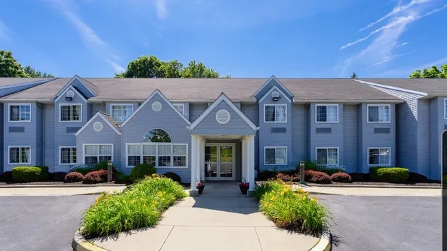 Microtel Inn & Suites by Wyndham Bethel/Danbury