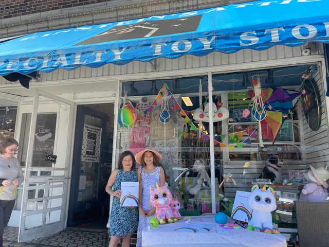 Einstein's Attic Northport