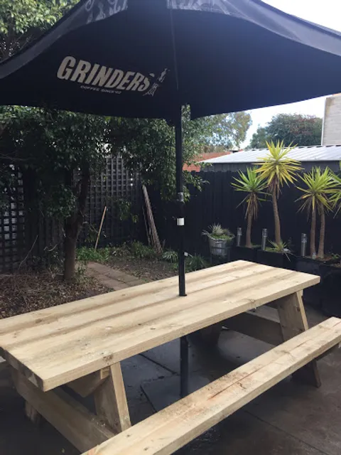 Ricks burger (B110 restaurant and Bar Rye )