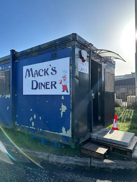 Macks Diner