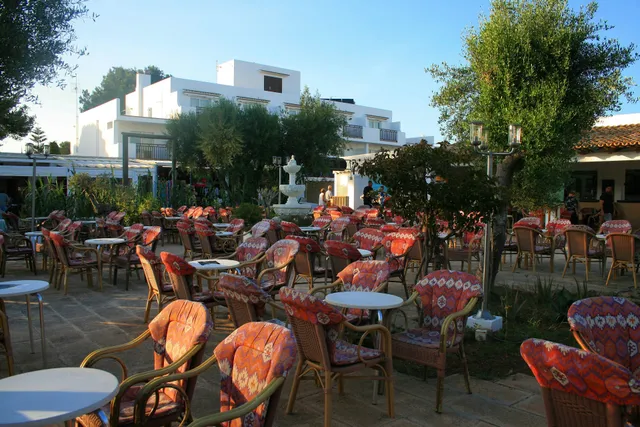 Eden Paradise Karaoke & Music bar