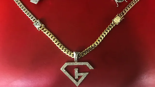 Gold and Ice Jewelers