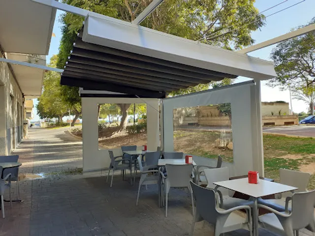 cafeteria taperia blanco y negro