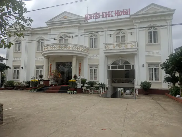 Khách sạn Nguyên Ngọc
