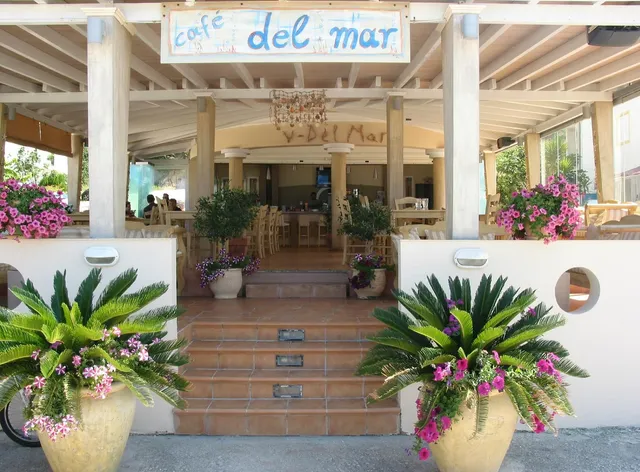Hotel V-Del Mar