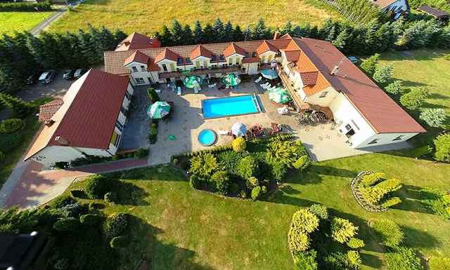 DWOREK JONATAN k. CHŁOPÓW