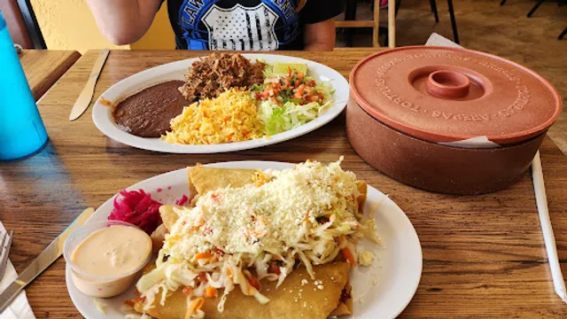 Casa Amaya Pupuseria & Taqueria