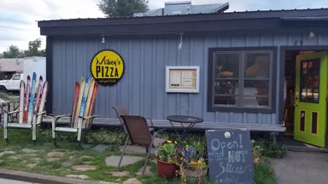 Mikey's Pizza