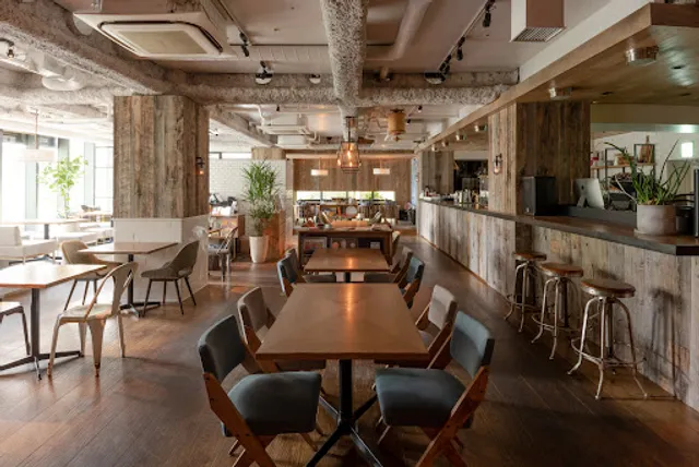 Cafe 104.5 Dining & Bar