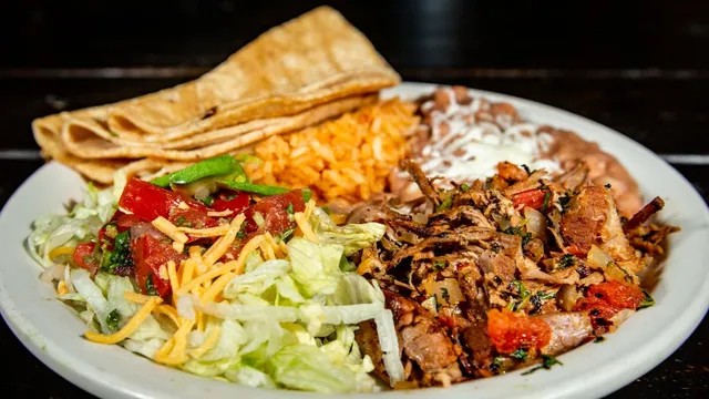 El Sol Restaurant & Catering