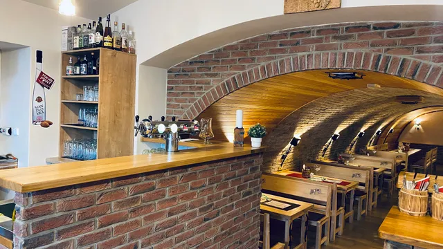 Wine bar and guesthouse U Langer