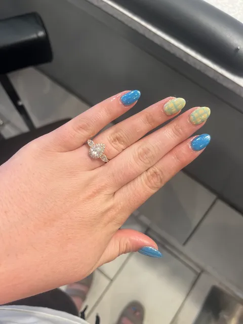 Creative Nail Spa Salon