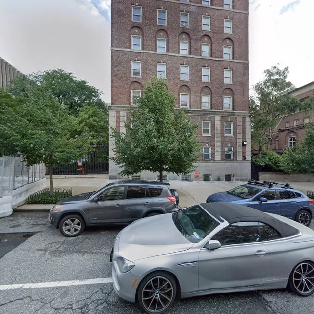 Columbia The Fac Shack