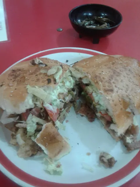 Súper Tortas y Hamburguesas Jimmy