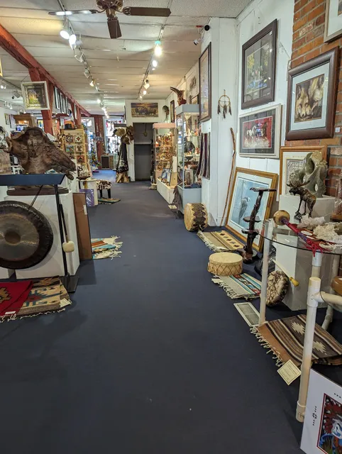 Native Traditions Gallery