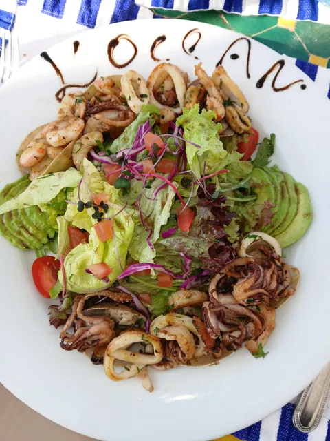 Le Chiringuito Beach by L'Océan Restaurant