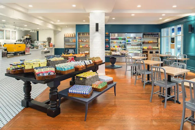 HopCity Tavern + Market