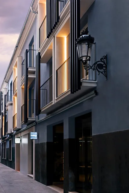 Coeo Hernan Ruiz Rooftop Pool Hostel