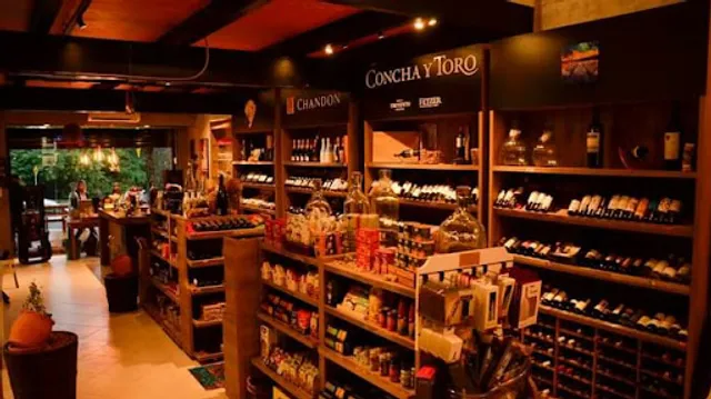 Empório 22 Wine & Bar