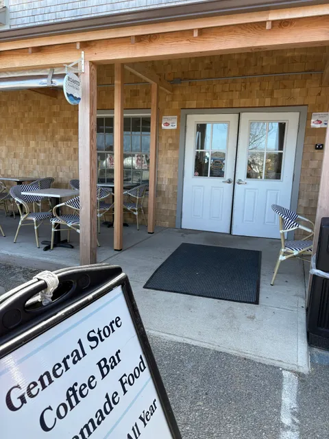 Roastd Nantucket at Airport Gas