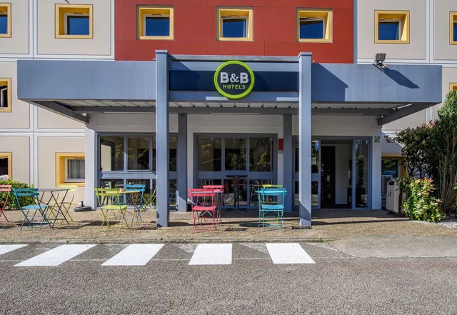 B&B HOTEL Nîmes Caissargues