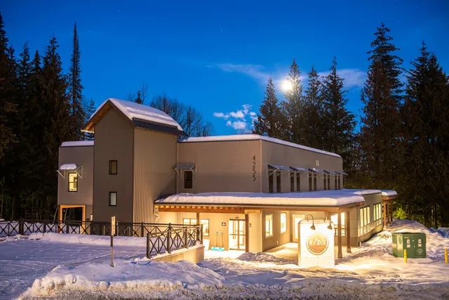 HI RED Mountain, Nowhere Special