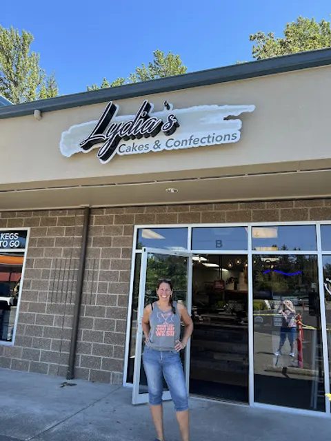 Lydia's Cakes and Confections