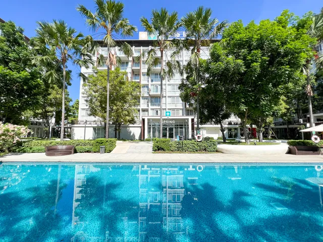 The Idle Hotel & Residence