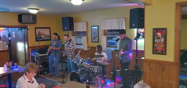 Crossroads Bar & Grill