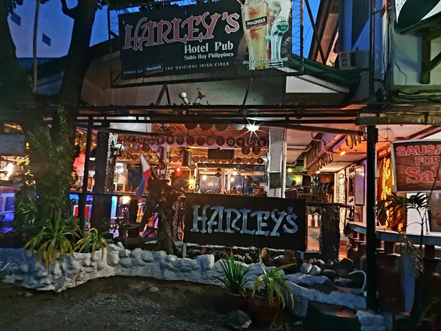 Harley's Pub