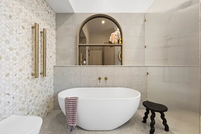 Damco Kitchens & Bathrooms