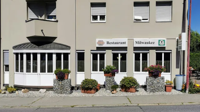 Restaurant Milwaukee - Benjamin Griesser