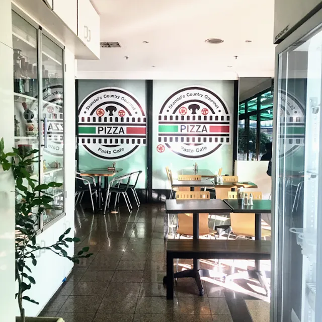 Country Gourmet Pizza