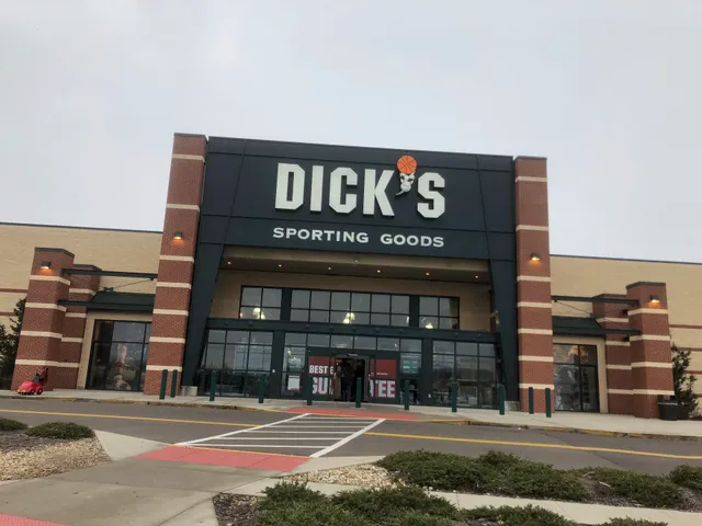 DICK'S Sporting Goods