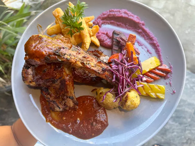 Sapodilla restaurant