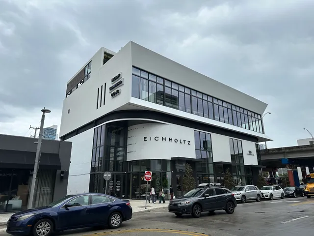 Eichholtz Gallery Miami - Furniture, lighting and accessories