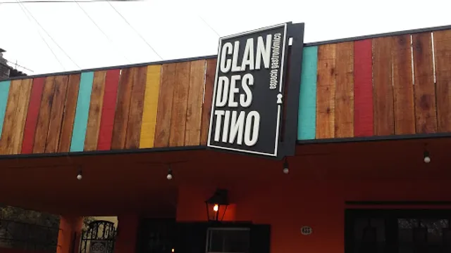 Clandestino Espacio Gastronómico