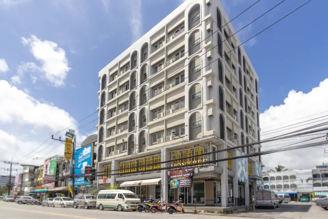 Montree Phuket Hotel