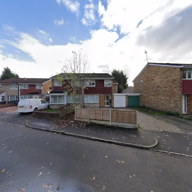 Alpha House by Night Stay