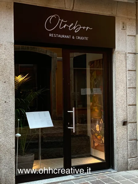OTREBOR RESTAURANT E CRUDITE'