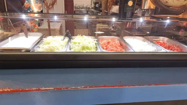 KEBAB VIA AUGUSTA (HALAL 100%الحلال) DONER Y PIZZERIA