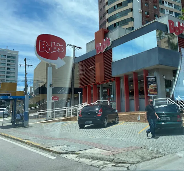 Bob's Burger - Drive Estreito