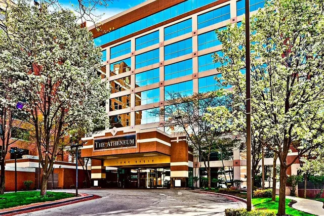 Atheneum Suite Hotel