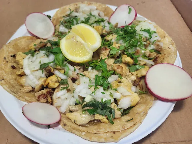 Tacos y Tlayudas el Ejuteco