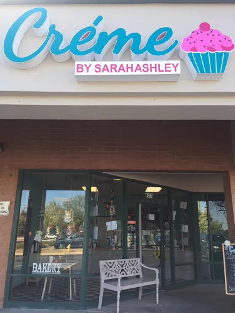 Créme by Sarah Ashley Bakery