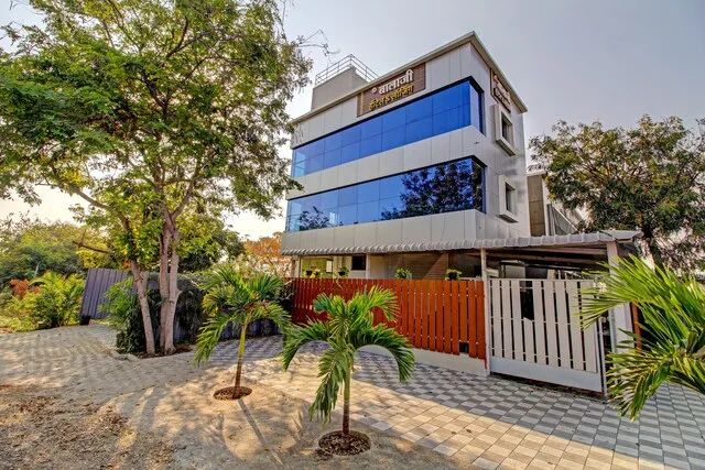 OYO 71701 Shri Balaji Hotel And Lodging