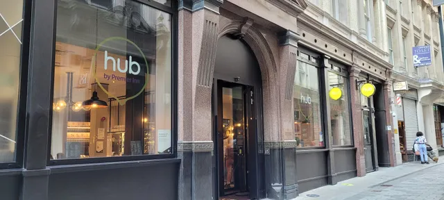 hub by Premier Inn London City Bank hotel