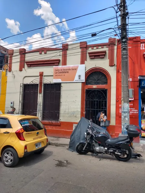 Centro de Desarrollo Social La Candelaria COMUNA 10