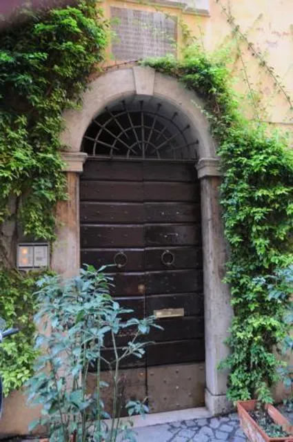 Colosseum Town House