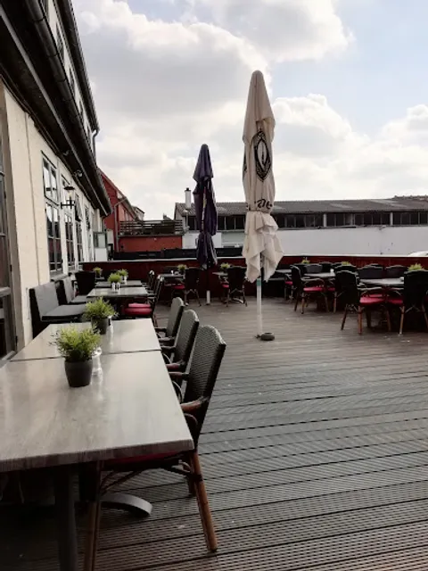 Al porto Ristorante • Pizzeria • Catering